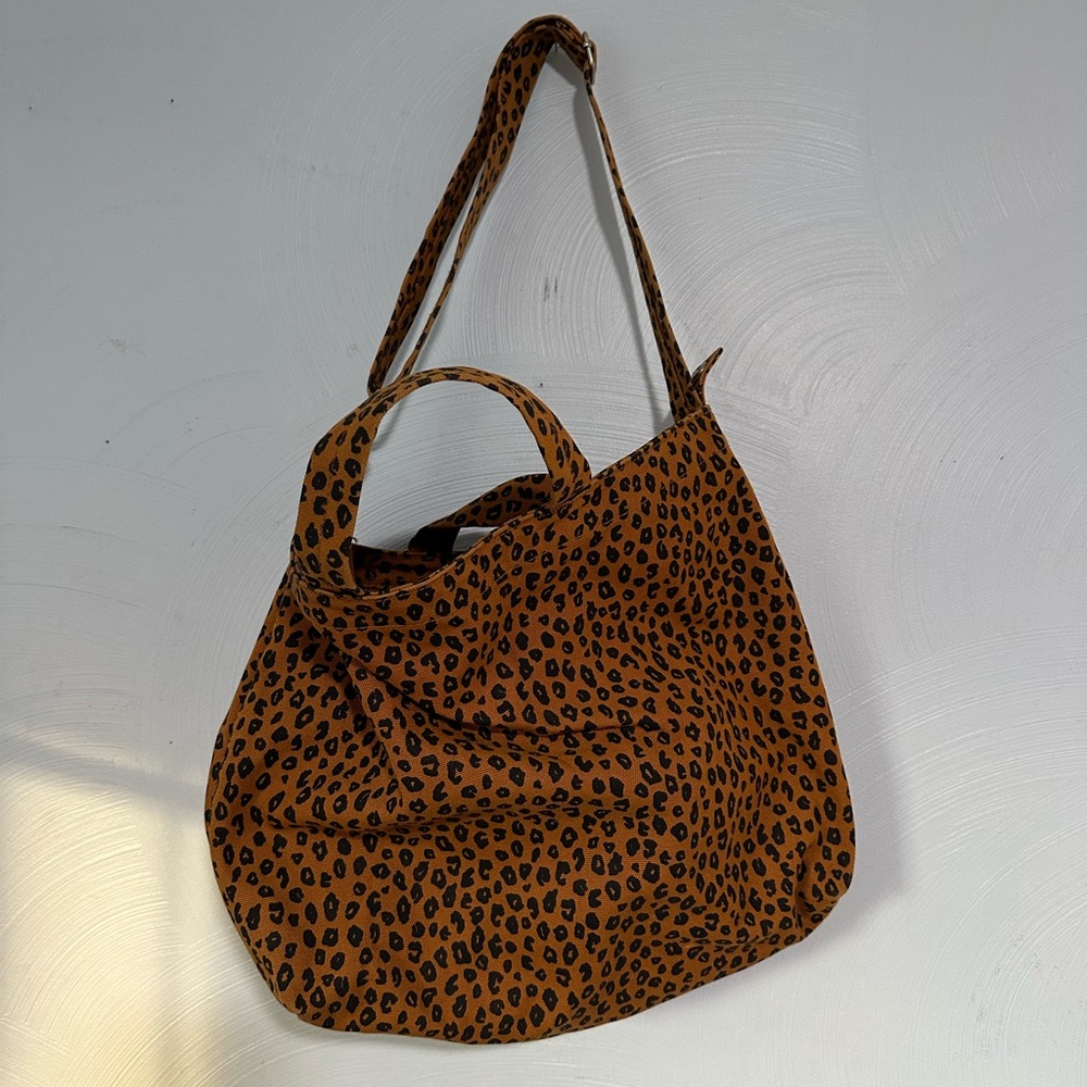 Baggu Leopard print duck bag